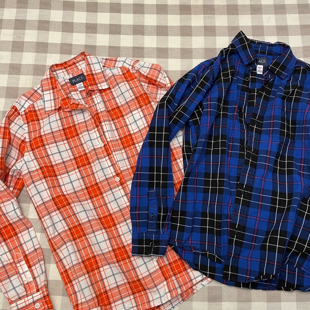 Children’s Place long sleeved dress shirts (set of 2)